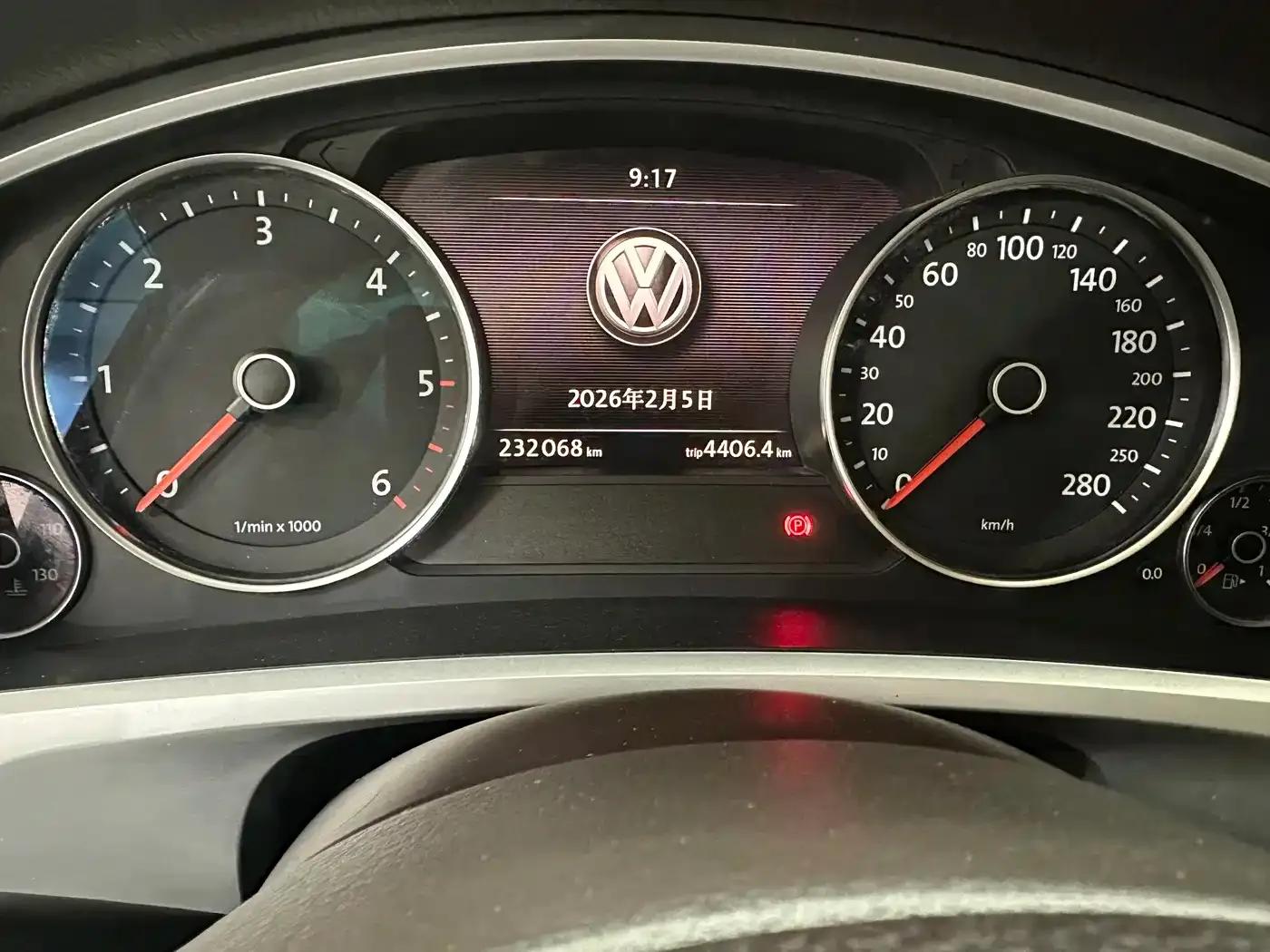 Touareg 2011 3.0TDI Diesel Standard Edition — миниатюра 26