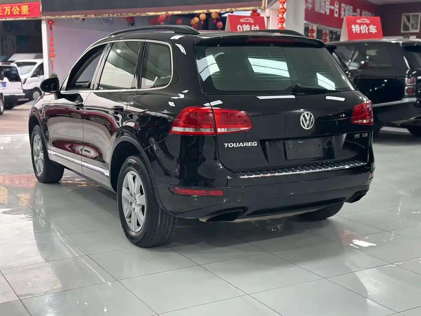 Touareg 2011 3.0TDI Diesel Standard Edition — миниатюра 4