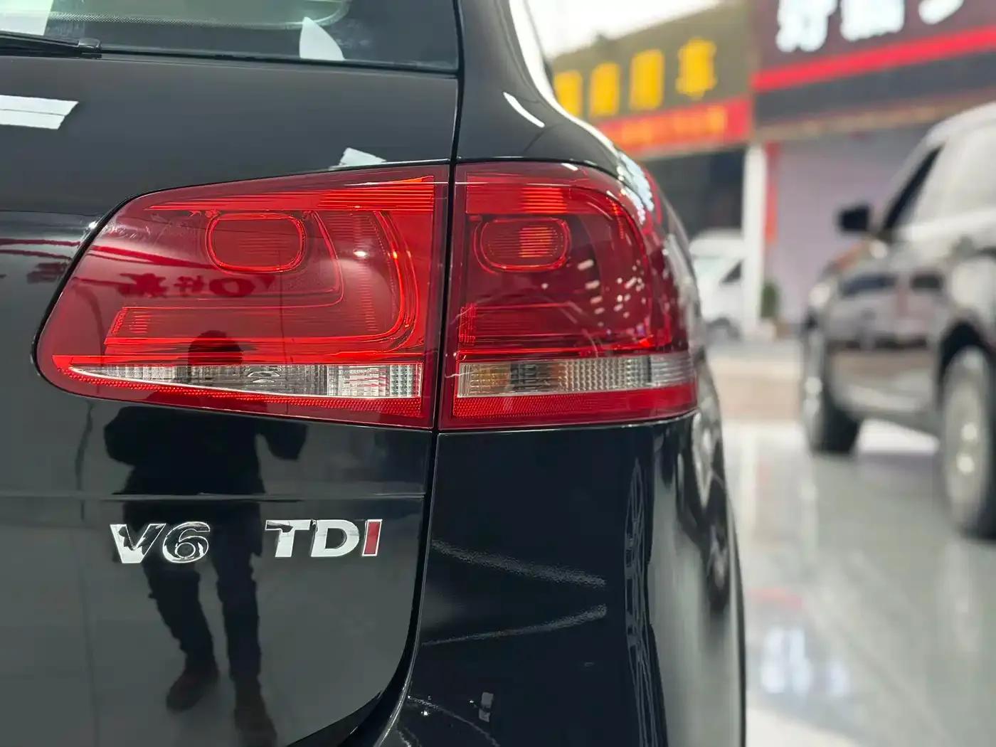 Touareg 2011 3.0TDI Diesel Standard Edition — миниатюра 7