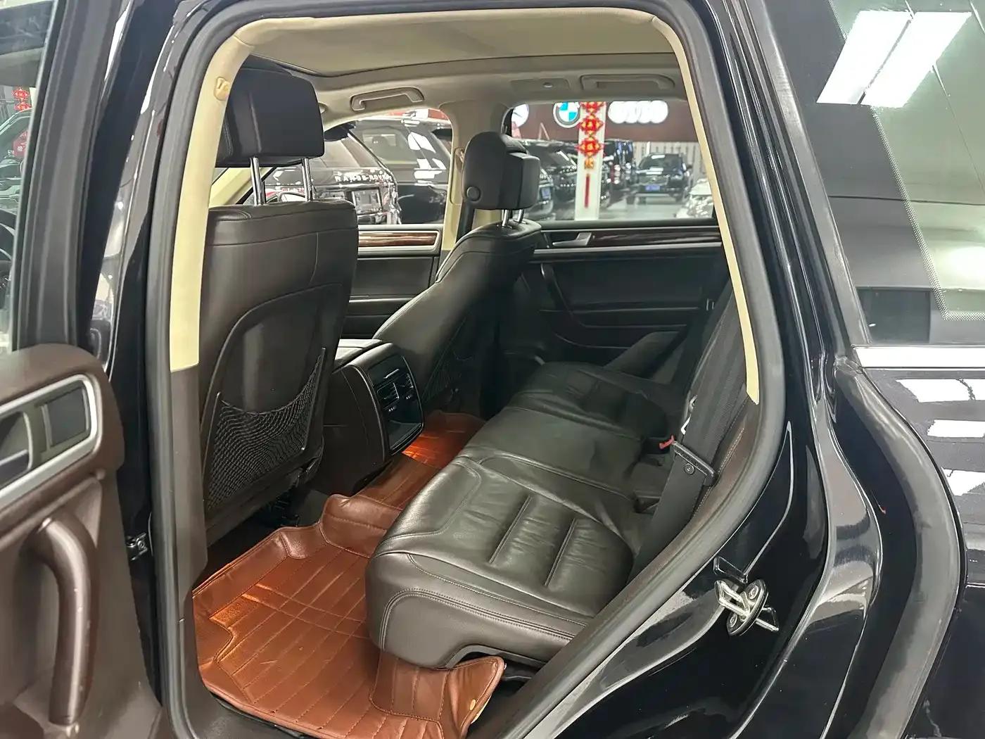 Touareg 2011 3.0TDI Diesel Standard Edition — миниатюра 10