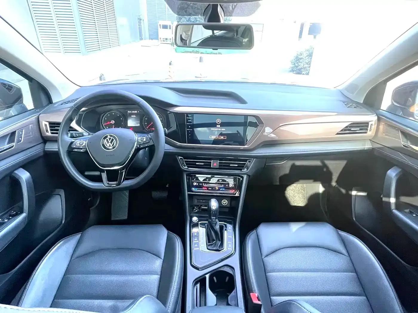 Tharu 2020 280TSI 2WD Luxury PLUS (National V Emission Standard) — миниатюра 5