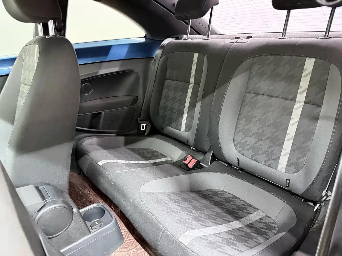 2017 Volkswagen Beetle 180TSI Comfort Edition — миниатюра 17