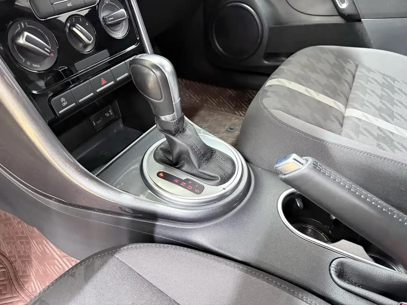 2017 Volkswagen Beetle 180TSI Comfort Edition — миниатюра 18