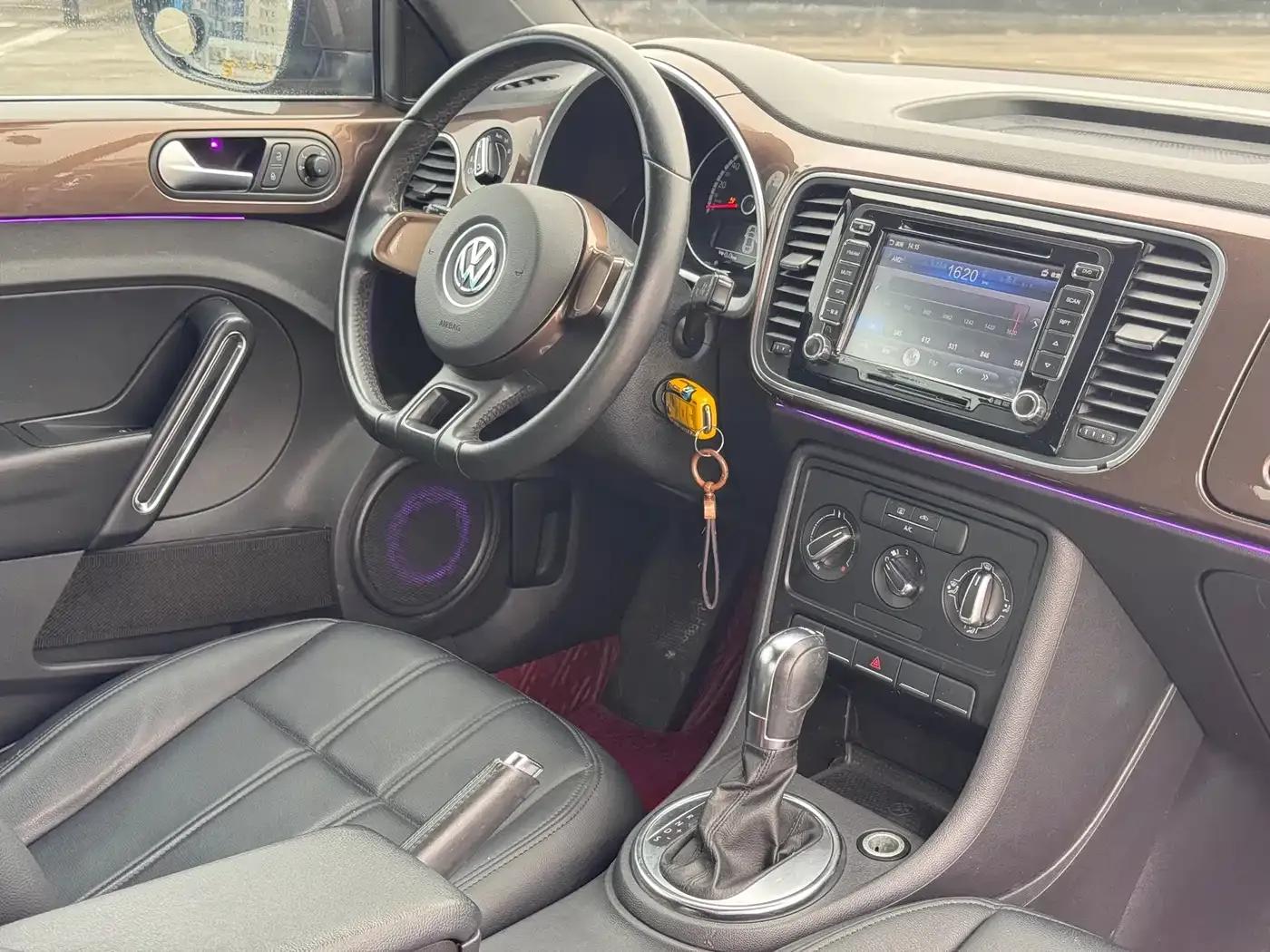 2014 Volkswagen Beetle 1.2TSI Fashion Edition — миниатюра 10