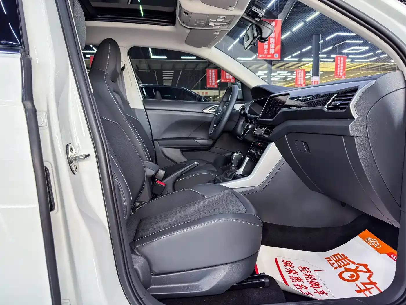 2023 Volkswagen T-Cross 300TSI DSG Comfort Edition — миниатюра 9