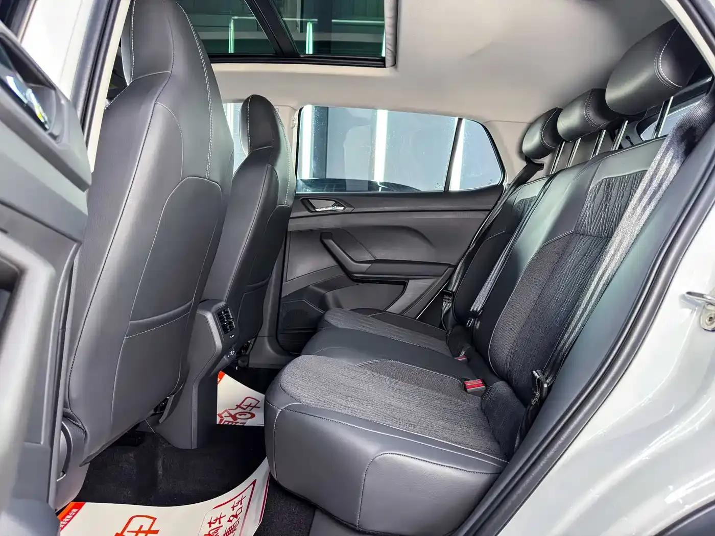 2023 Volkswagen T-Cross 300TSI DSG Comfort Edition — миниатюра 10