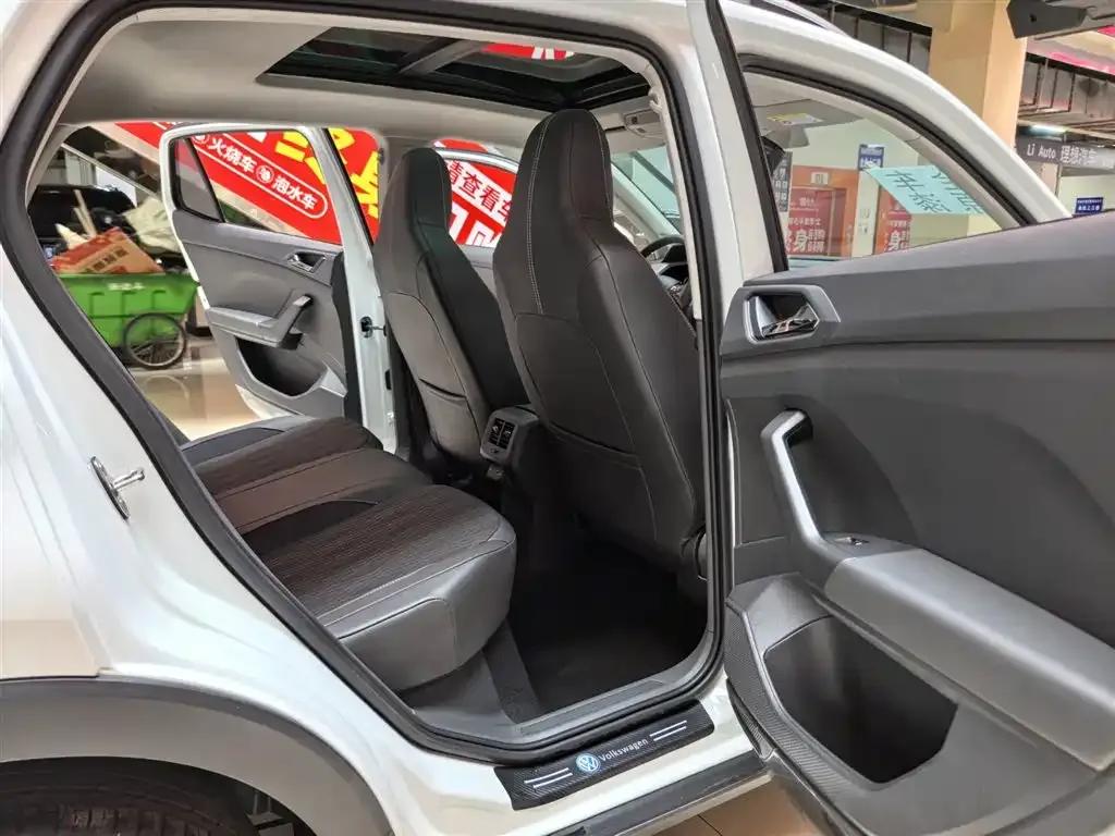 2023 Volkswagen T-Cross 300TSI DSG Comfort Edition — миниатюра 8