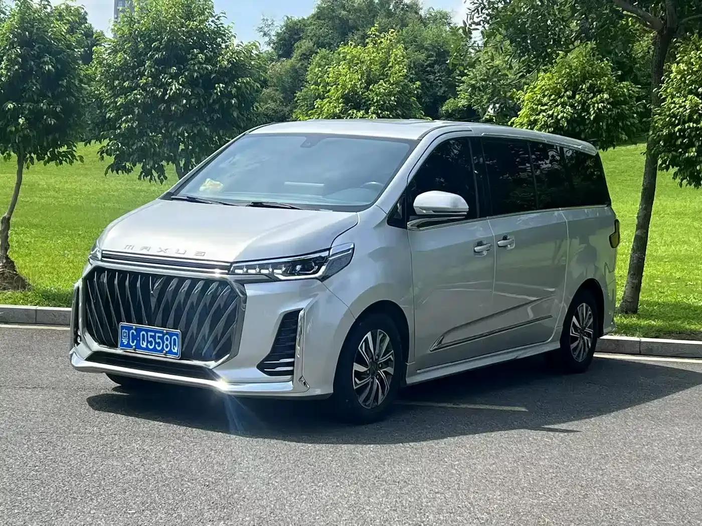 Maxus G20 2023 PLUS 2.0T Gasoline Automatic Luxury Edition — миниатюра 1