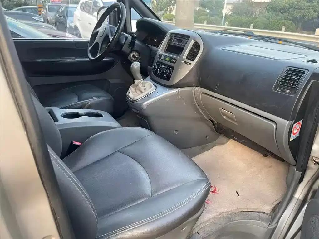 Lingzhi 2014 M5 Q3 2.0L 7-seater short wheelbase luxury model — миниатюра 5