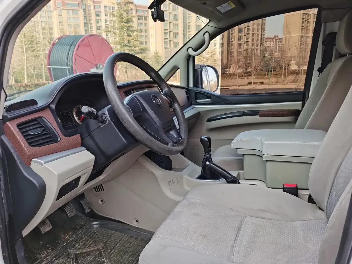 Lingzhi 2020 M5 1.6L Practical Edition — миниатюра 3