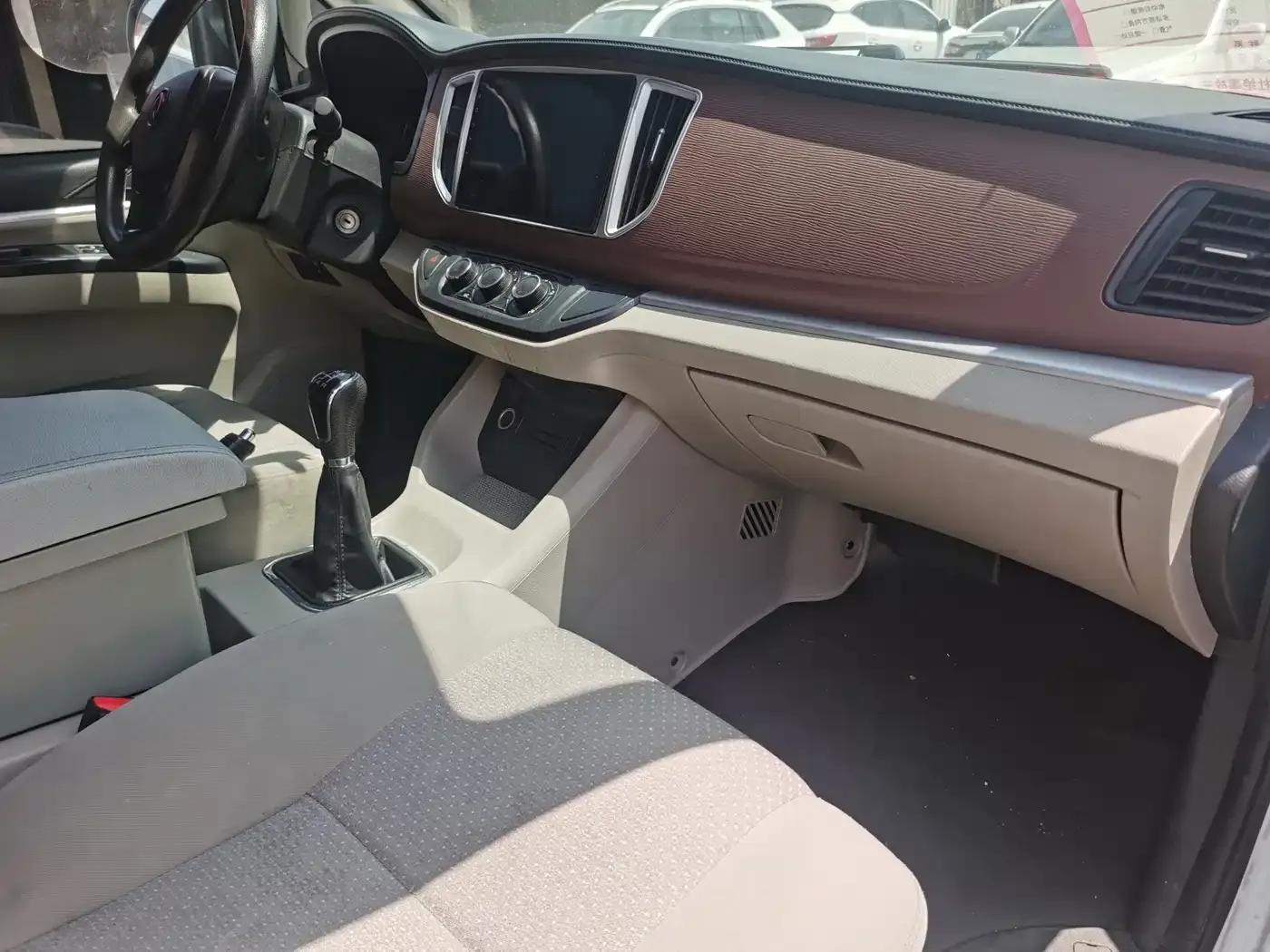 Lingzhi 2020 M5 1.6L Practical Edition — миниатюра 5