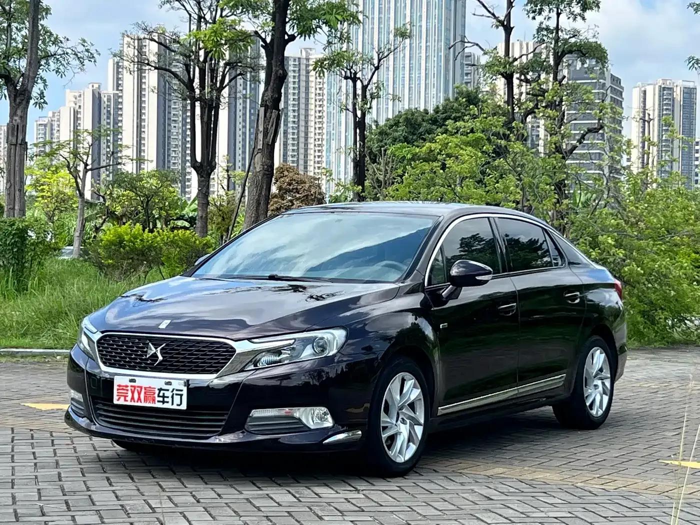 DS 5LS 2015 1.6T Comfort Edition THP160 — миниатюра 1