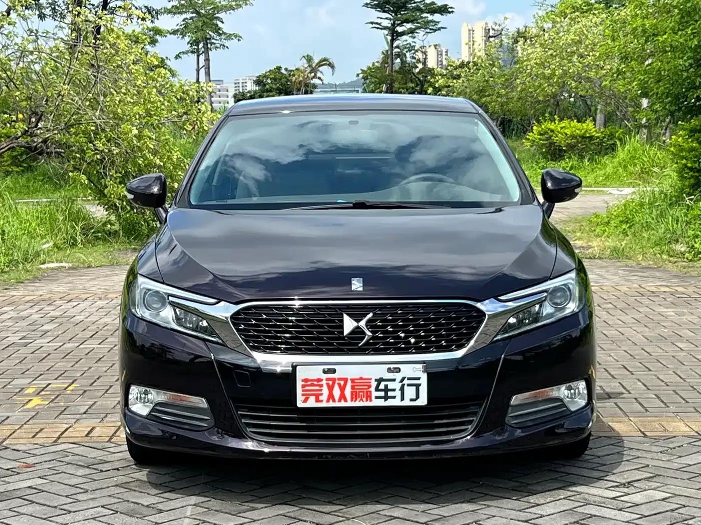 DS 5LS 2015 1.6T Comfort Edition THP160 — миниатюра 2