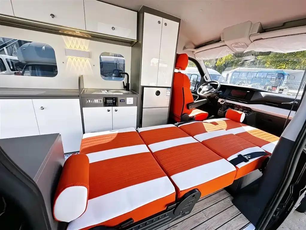 2025 Yufeng 2.0T Automatic — миниатюра 9