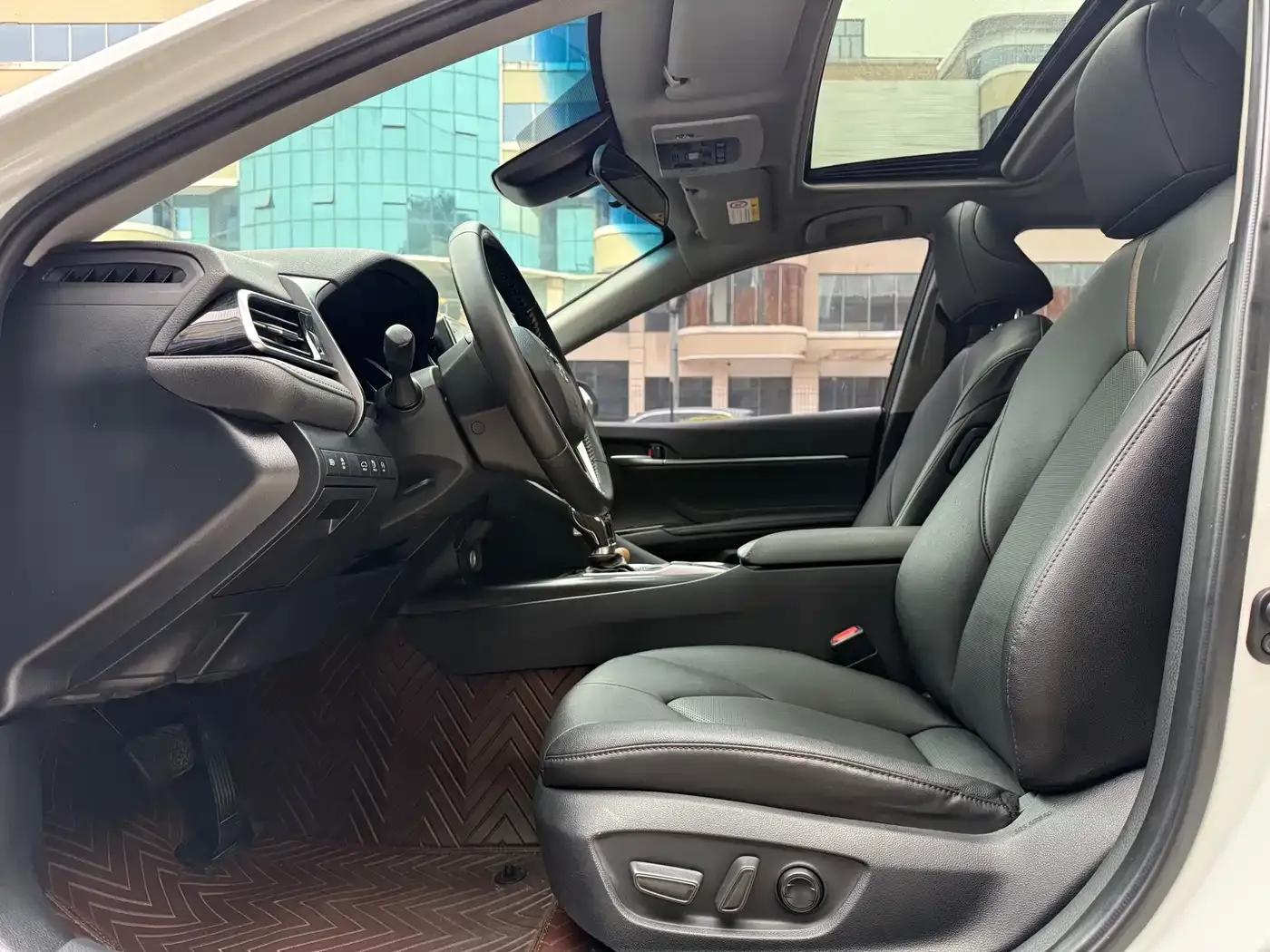 2021 Camry 2.0G Luxury Edition — миниатюра 4
