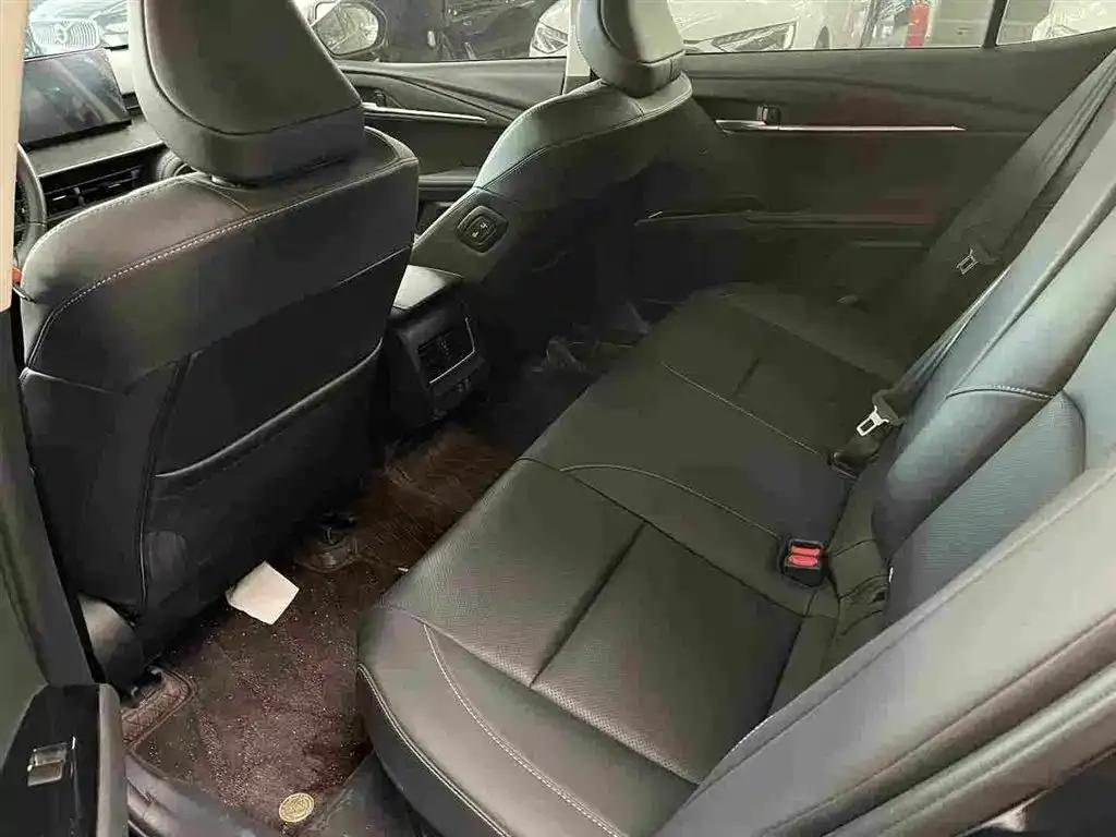 Camry 2025 Hybrid 2.0HG Glorious Edition — миниатюра 3