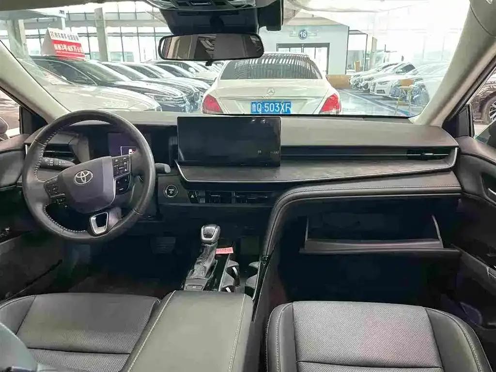 Camry 2025 Hybrid 2.0HG Glorious Edition — миниатюра 7