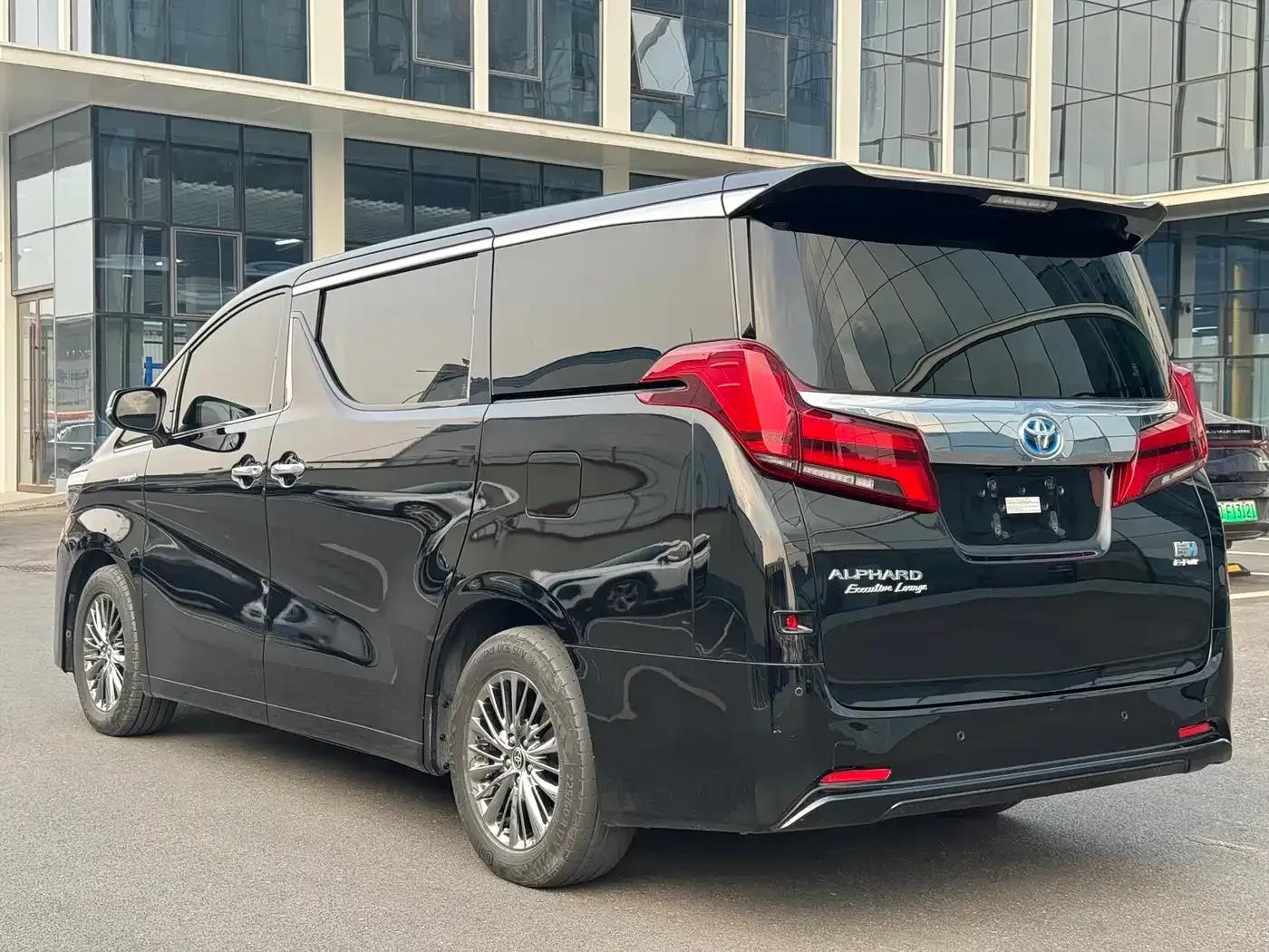 2019 Alphard Hybrid 2.5L Premium Edition — миниатюра 6