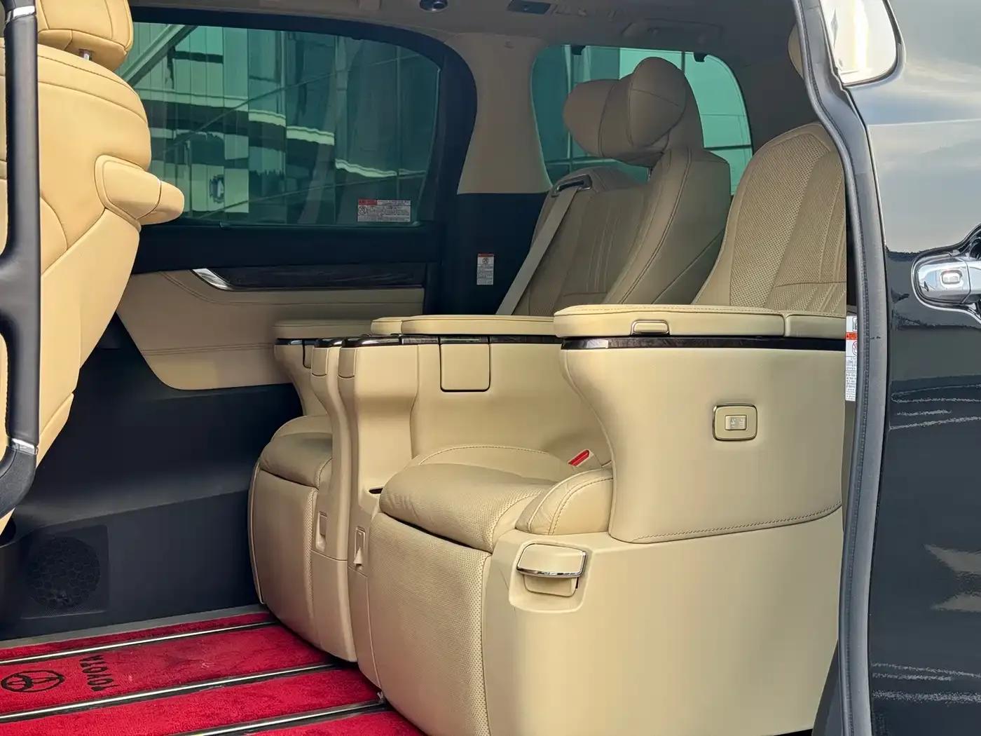 2019 Alphard Hybrid 2.5L Premium Edition — миниатюра 8