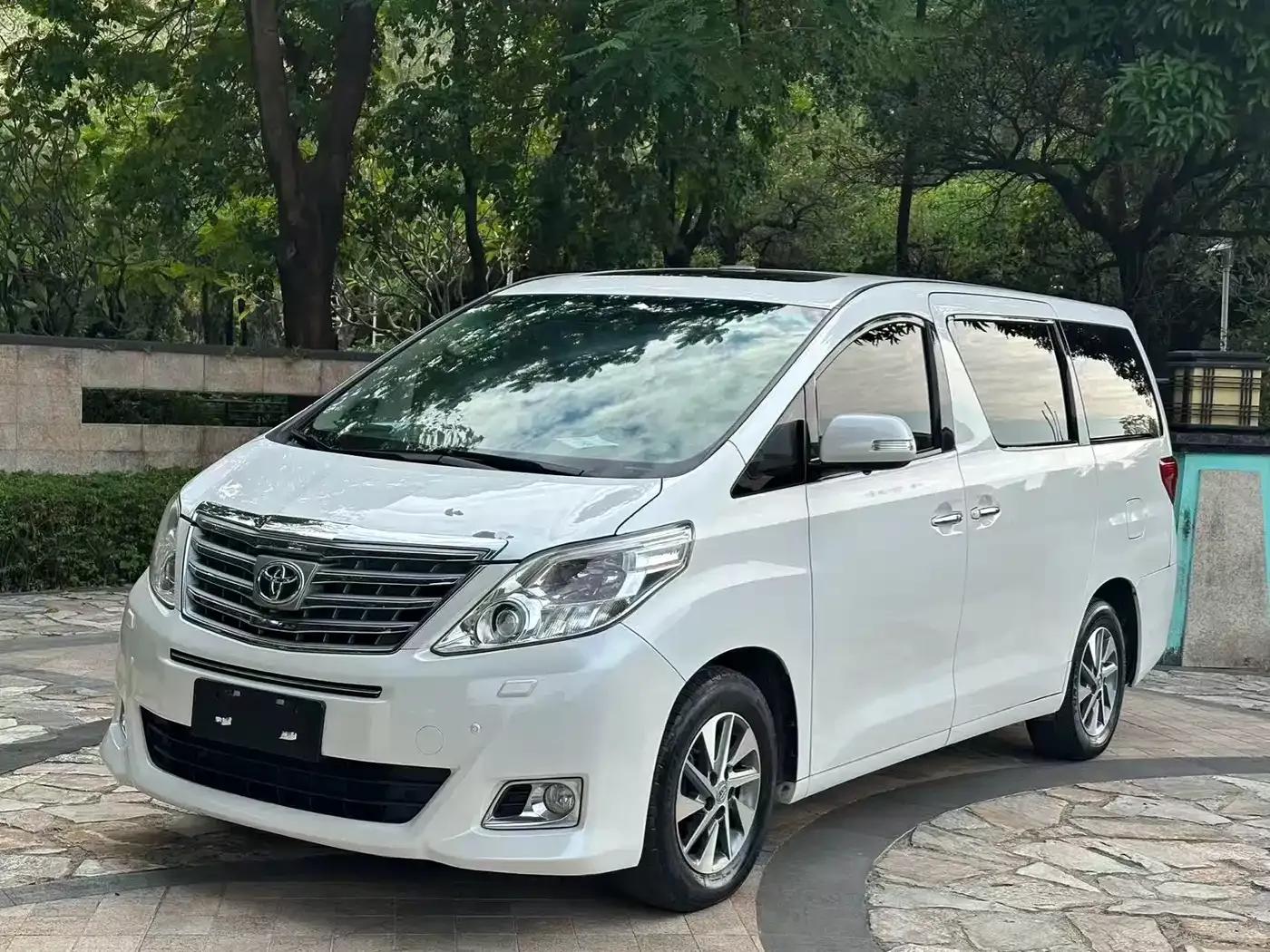 2012 Alphard 2.4L Luxury Edition — миниатюра 1