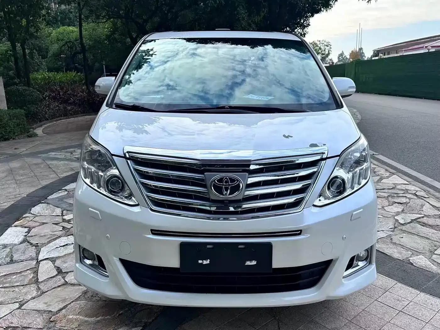 2012 Alphard 2.4L Luxury Edition — миниатюра 2