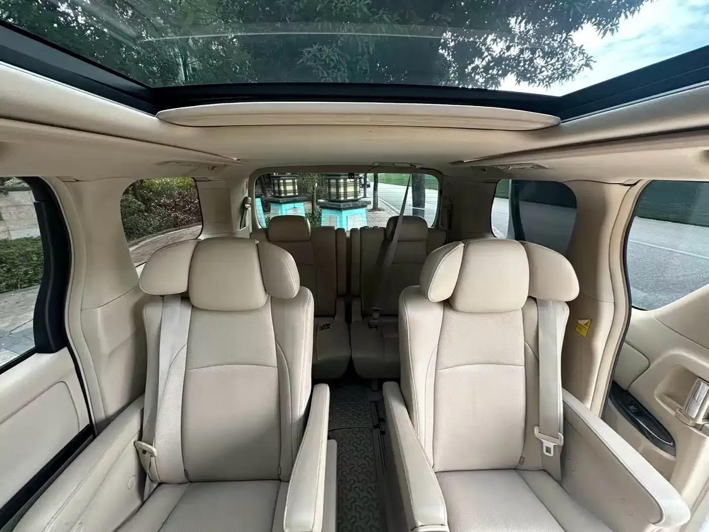 2012 Alphard 2.4L Luxury Edition — миниатюра 14