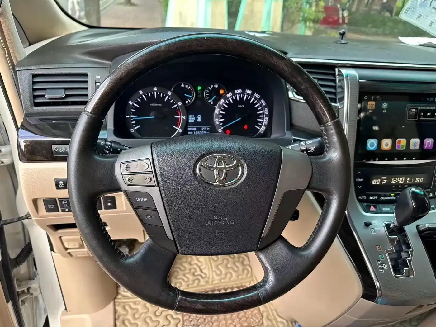 2012 Alphard 2.4L Luxury Edition — миниатюра 17