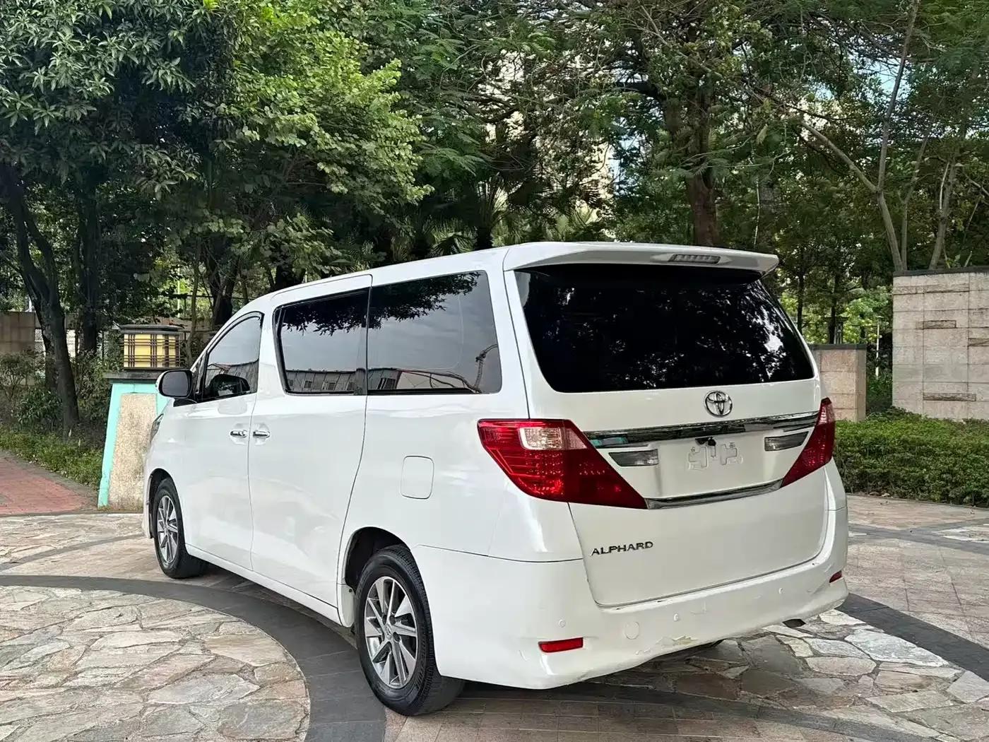 2012 Alphard 2.4L Luxury Edition — миниатюра 5