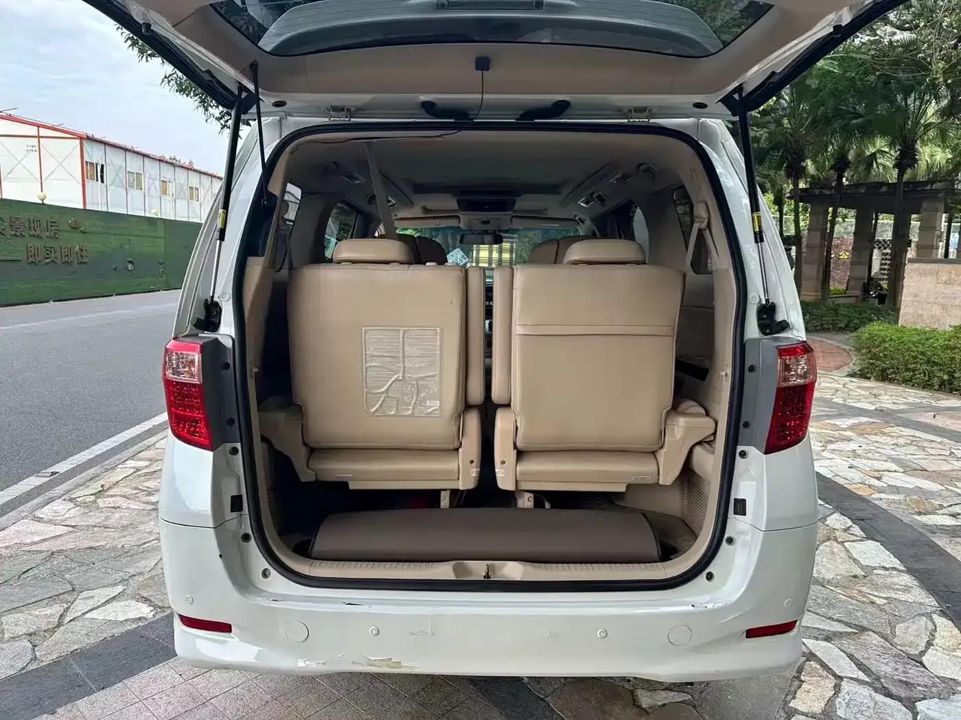 2012 Alphard 2.4L Luxury Edition — миниатюра 8