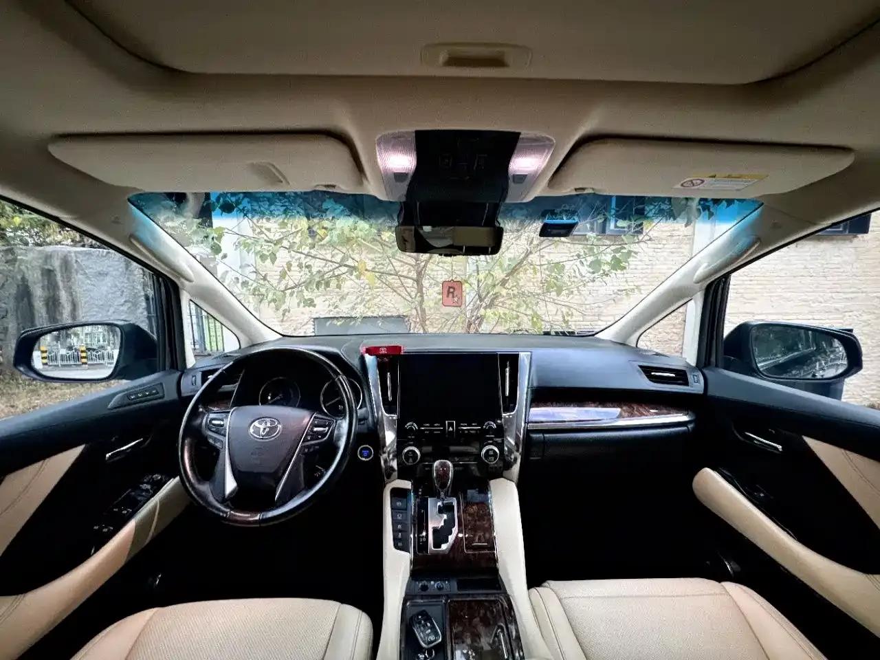 2021 Alphard Hybrid 2.5L Luxury Edition — миниатюра 5