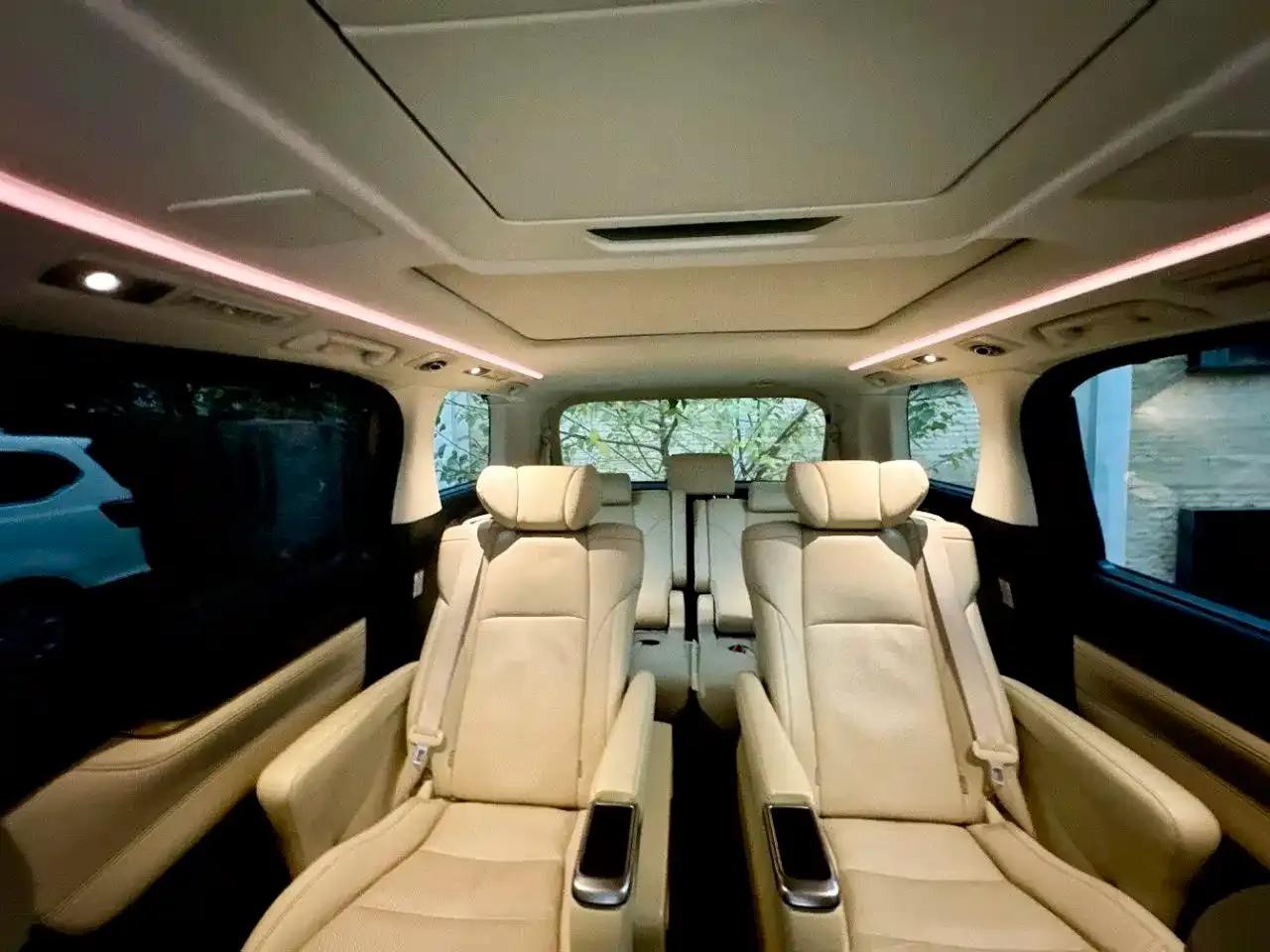 2021 Alphard Hybrid 2.5L Luxury Edition — миниатюра 6