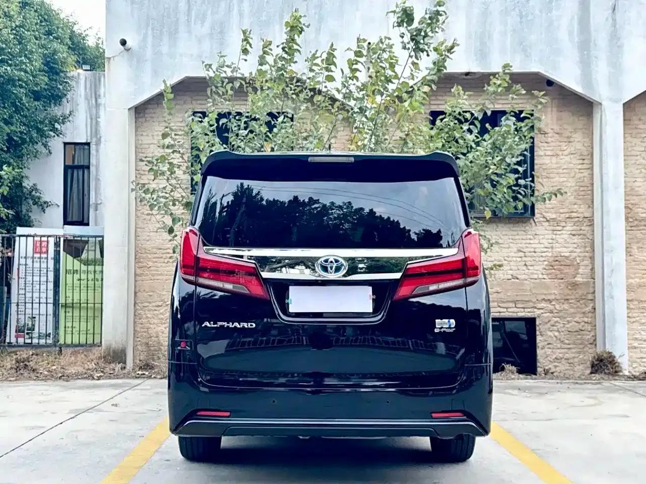 2021 Alphard Hybrid 2.5L Luxury Edition — миниатюра 8