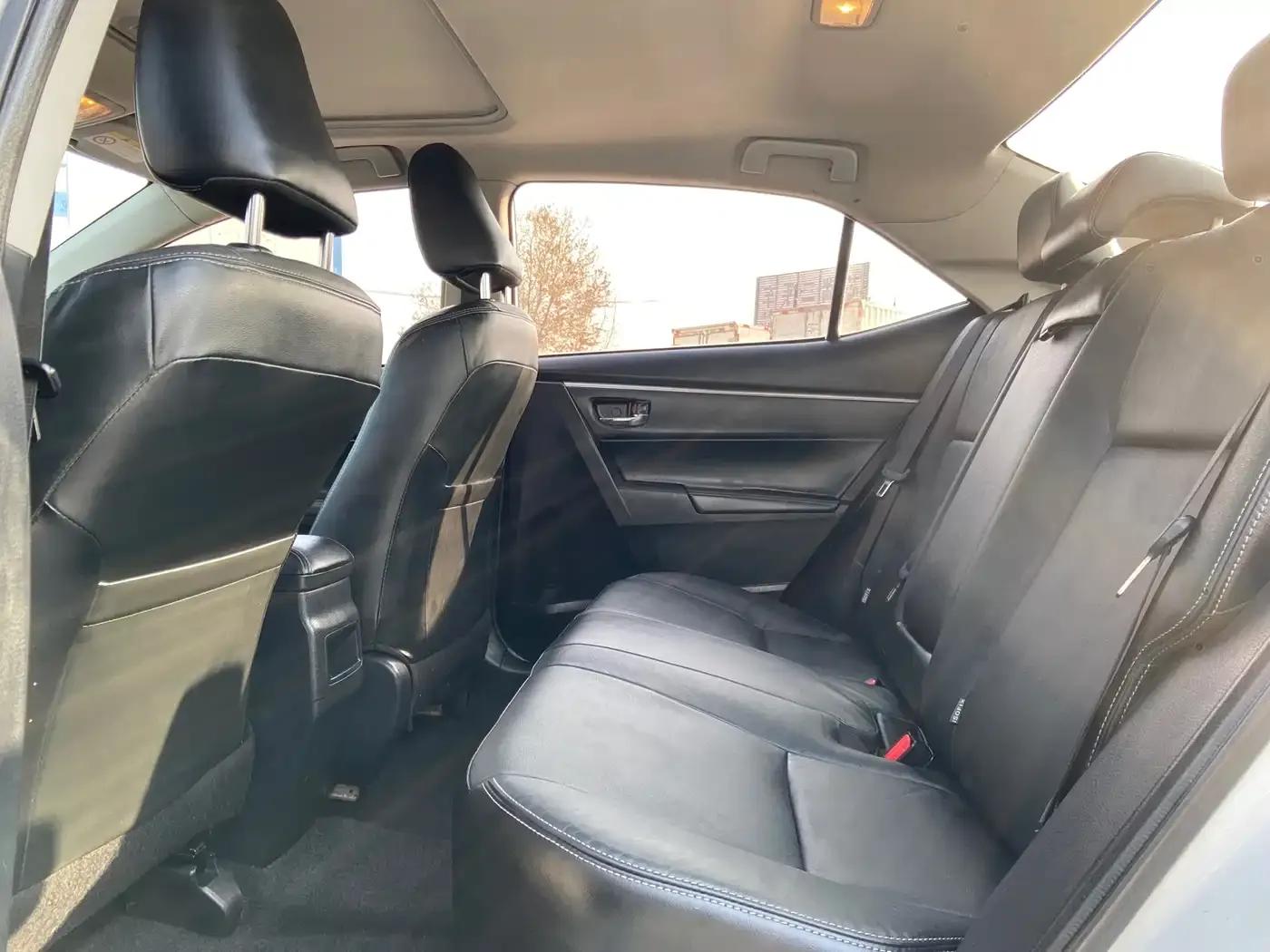 2014 Toyota Corolla 1.6L CVT GL-i Leather Edition — миниатюра 5