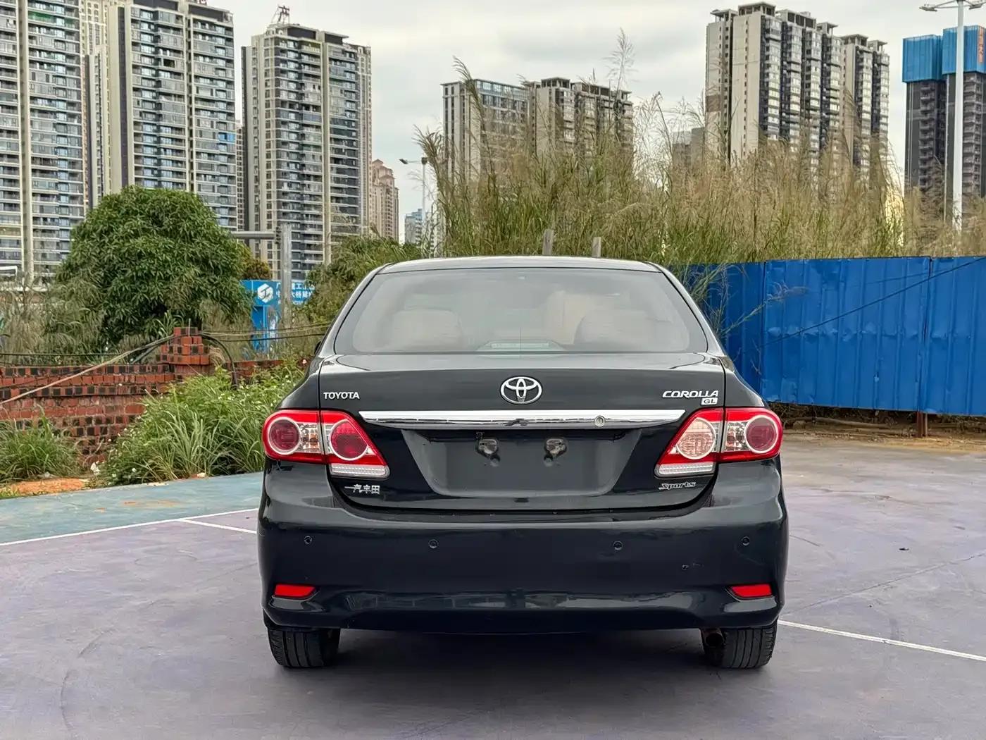 2012 Toyota Corolla Premium Edition 1.6L Automatic GL — миниатюра 5