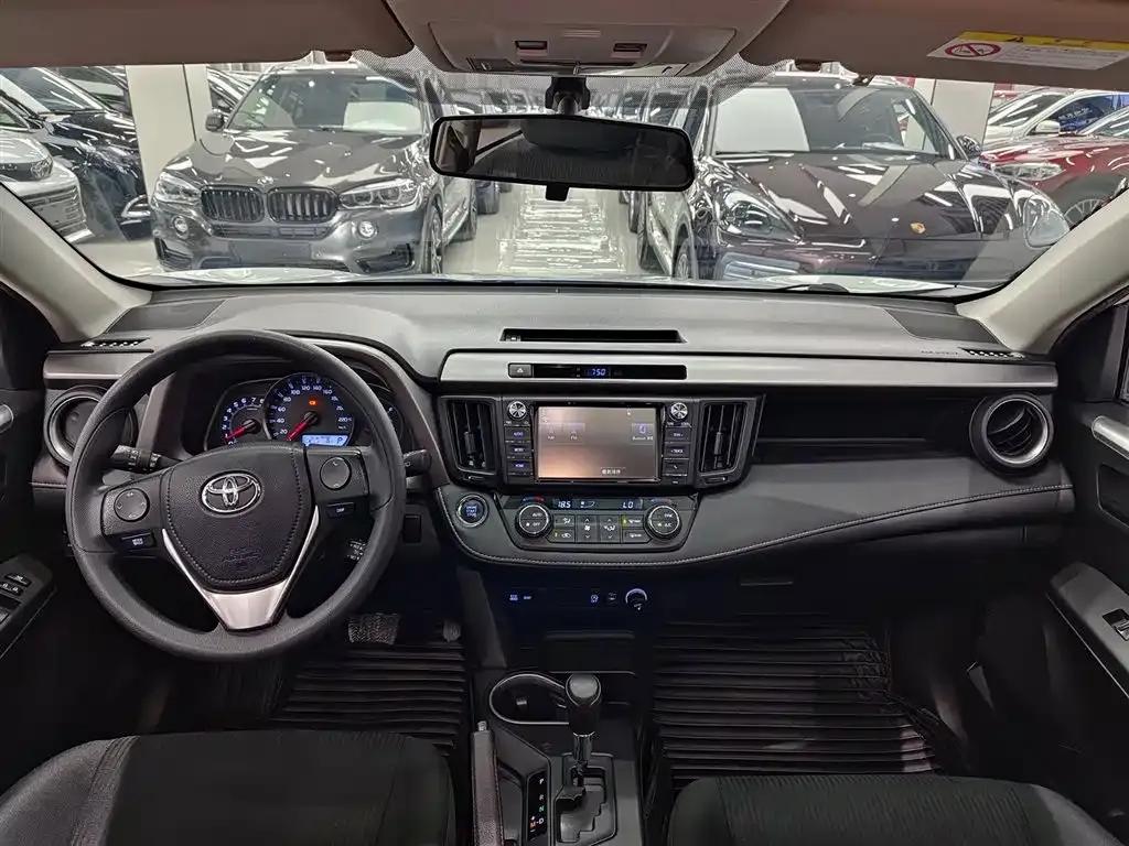 2016 Toyota RAV4 2.0L CVT 2WD Fashion Edition (National V Emission Standard) — миниатюра 6