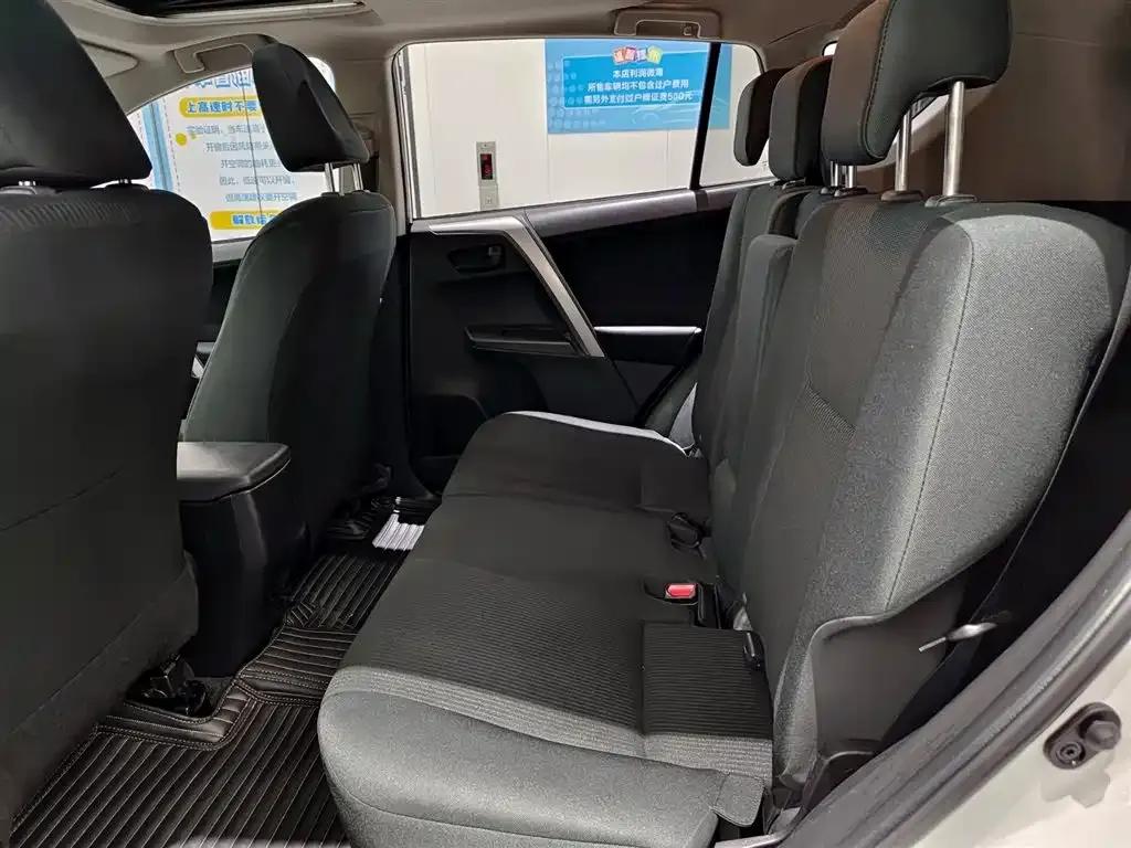 2016 Toyota RAV4 2.0L CVT 2WD Fashion Edition (National V Emission Standard) — миниатюра 8