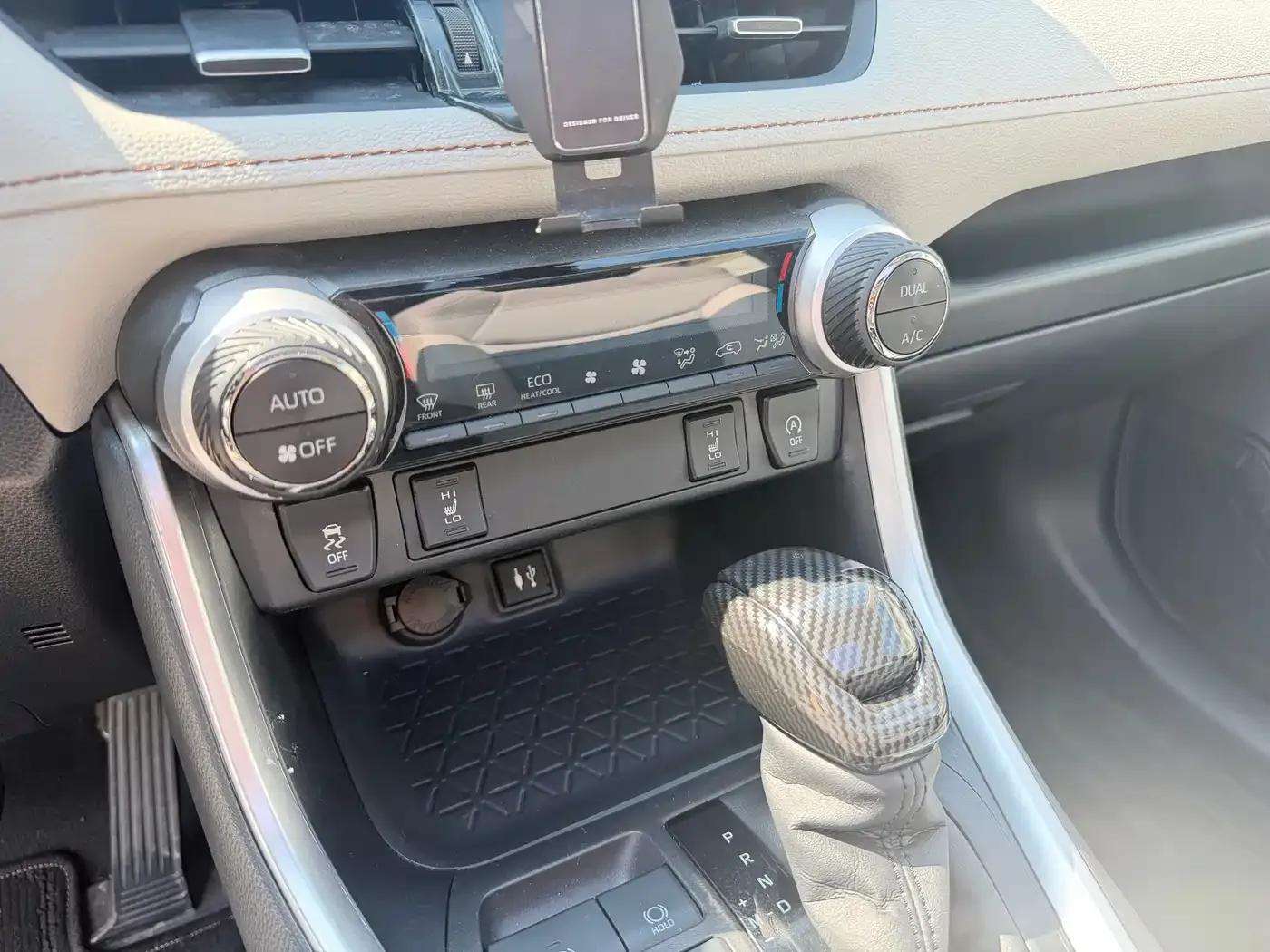RAV4 2021 2.0L CVT 4WD Fashion Plus Edition — миниатюра 14