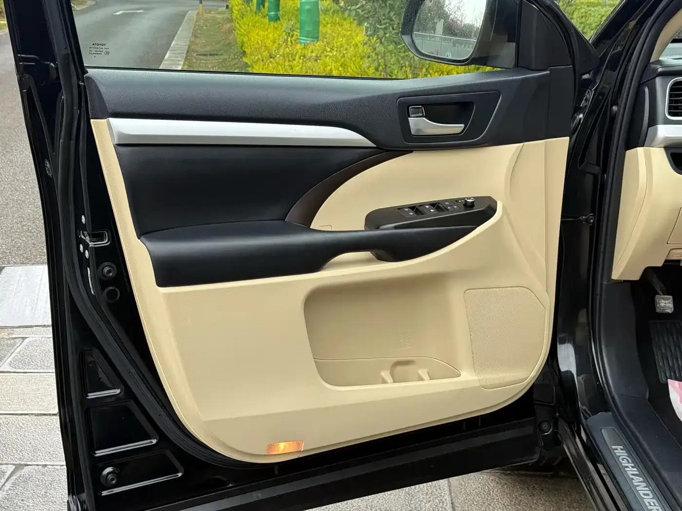 2018 Toyota Highlander 2.0T AWD Luxury 7-seater (China VI Emission Standard) — миниатюра 15