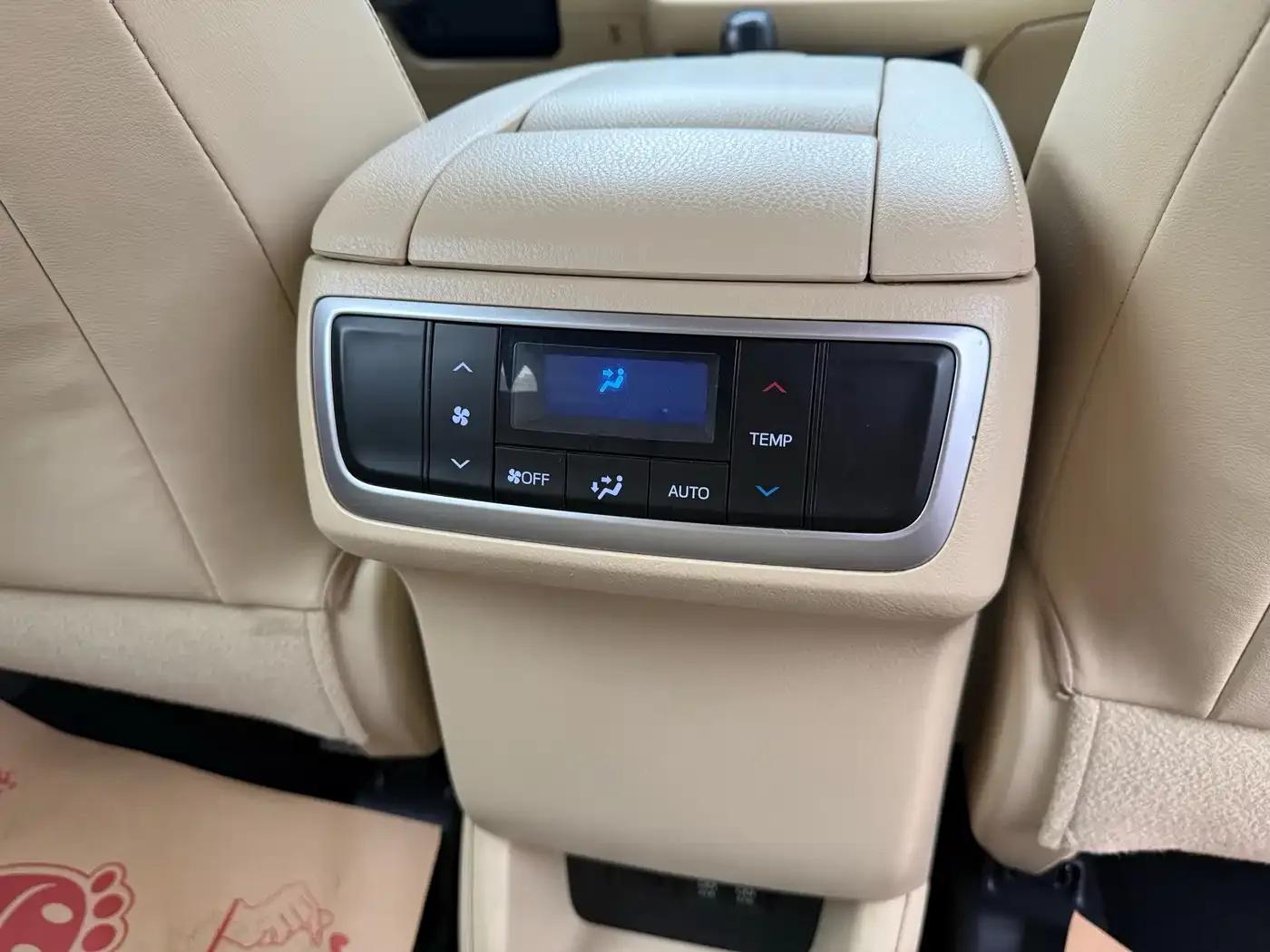 2018 Toyota Highlander 2.0T AWD Luxury 7-seater (China VI Emission Standard) — миниатюра 18