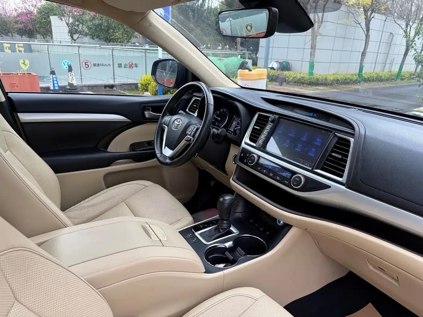 2018 Toyota Highlander 2.0T AWD Luxury 7-seater (China VI Emission Standard) — миниатюра 21