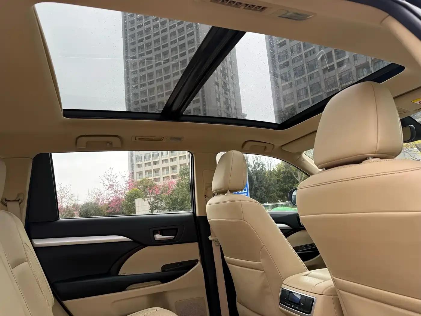 2018 Toyota Highlander 2.0T AWD Luxury 7-seater (China VI Emission Standard) — миниатюра 23
