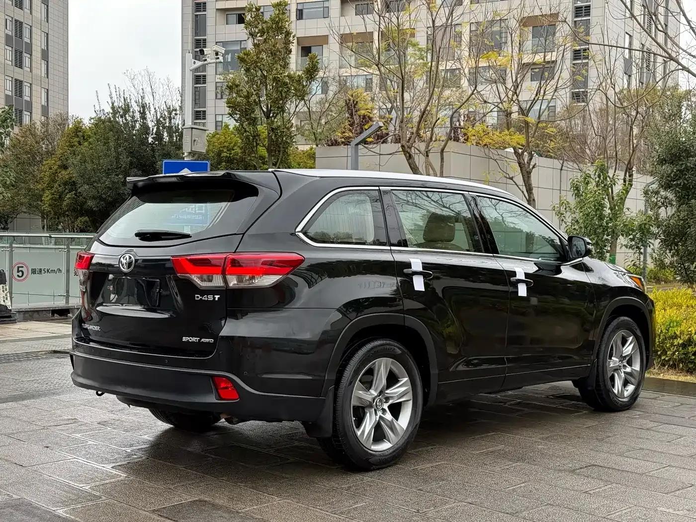 2018 Toyota Highlander 2.0T AWD Luxury 7-seater (China VI Emission Standard) — миниатюра 9