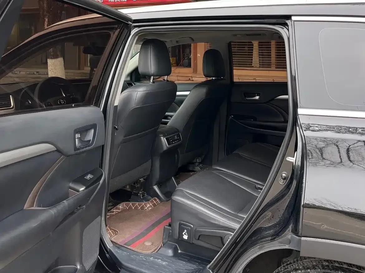 2017 Highlander 2.0T AWD Luxury 7-seater — миниатюра 8