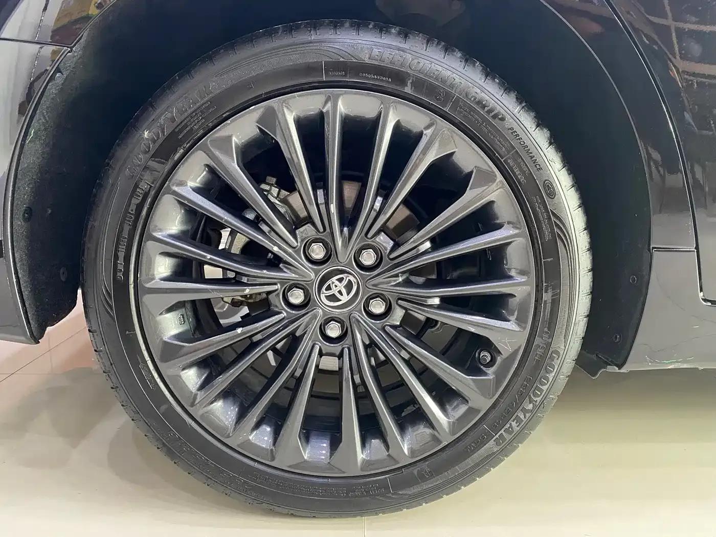 2023 Toyota Avalon 2.5L Luxury Edition — миниатюра 23