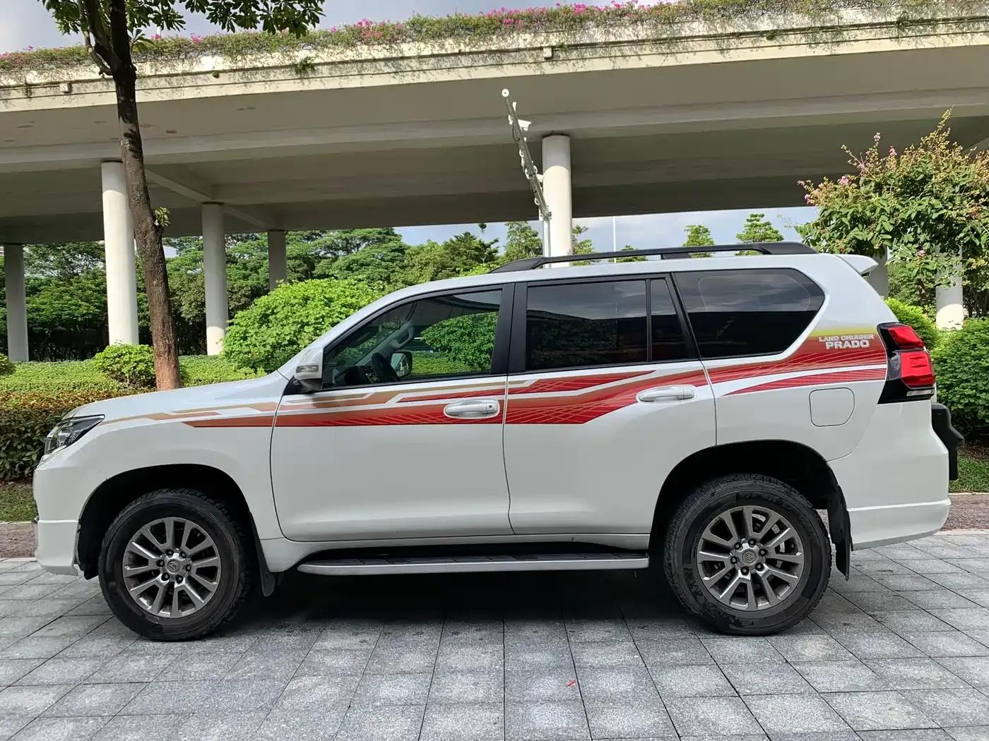 2019 Prado 3.5L Automatic TX-L Premium Edition with Rear-mounted Spare Tire — миниатюра 4