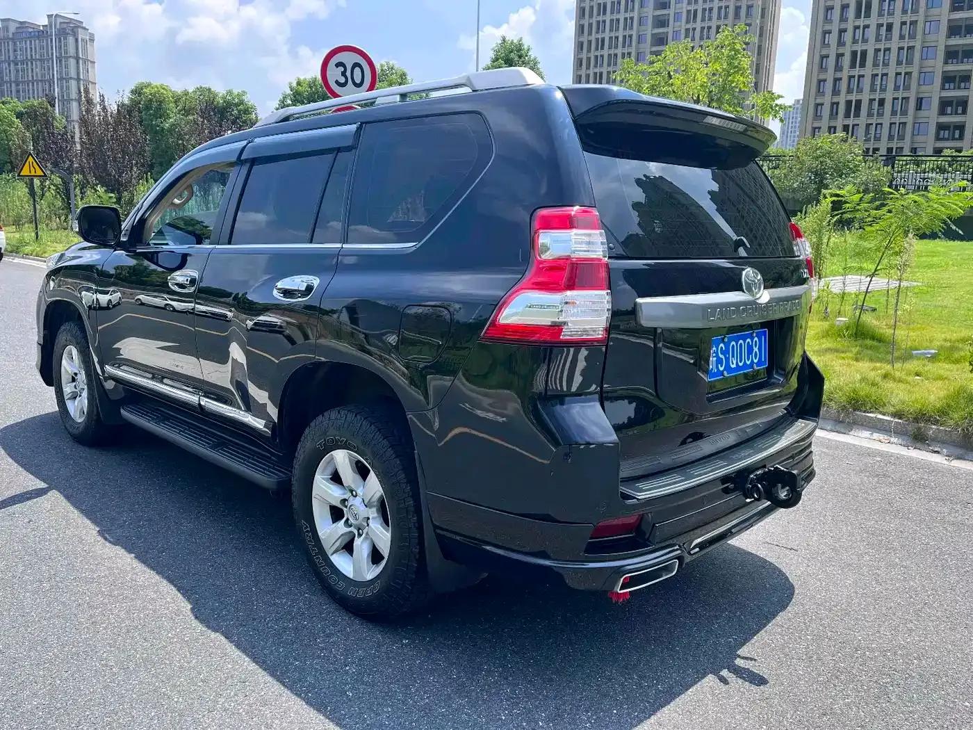 2014 Prado Imported Model 2.7L Automatic Luxury Edition — миниатюра 6