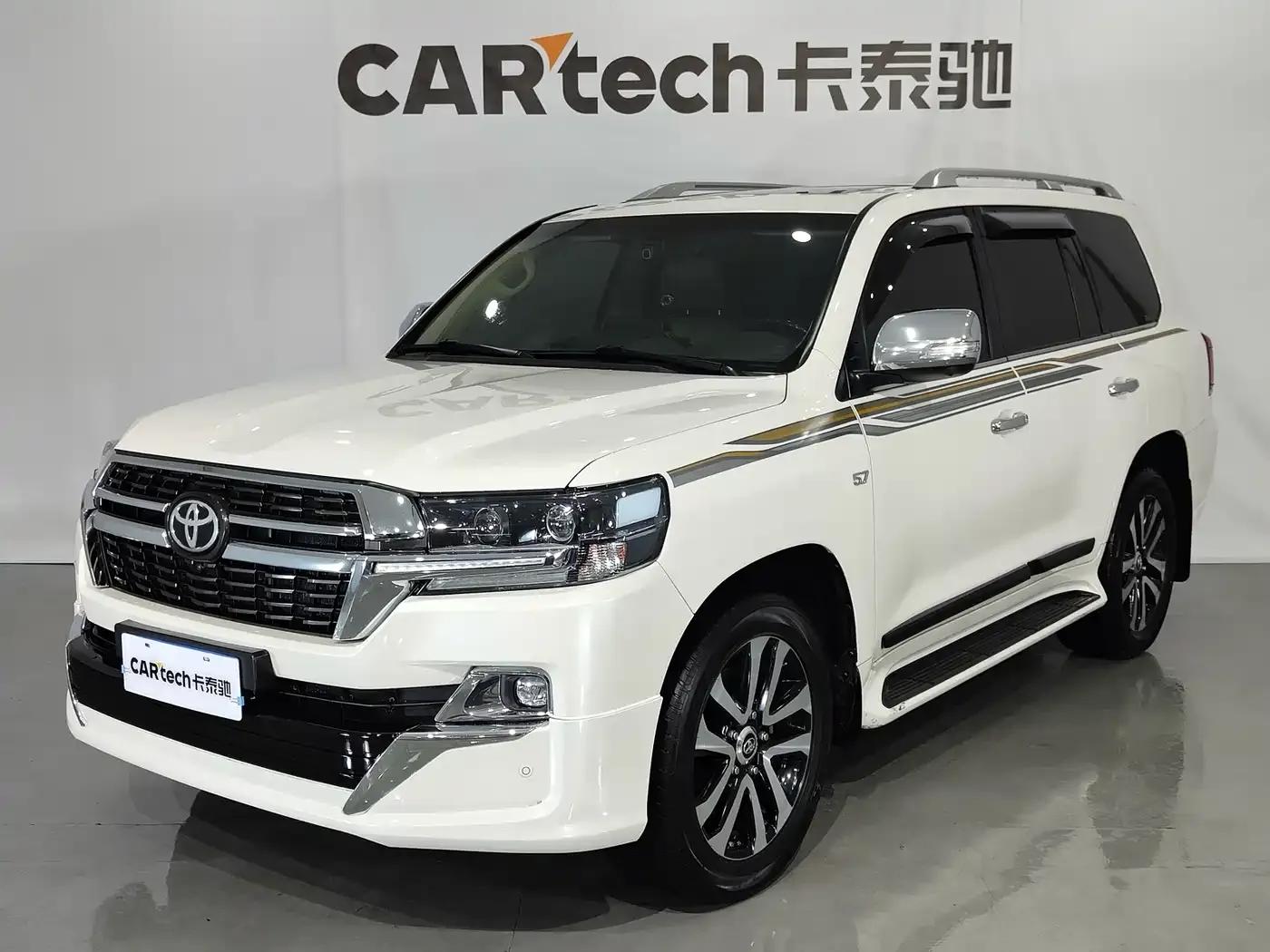 2019 Land Cruiser (Imported) 5.7L Automatic — миниатюра 1