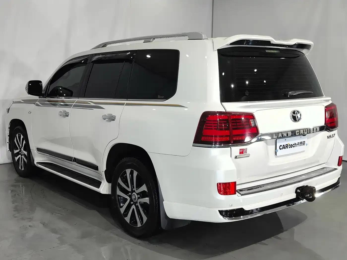 2019 Land Cruiser (Imported) 5.7L Automatic — миниатюра 16