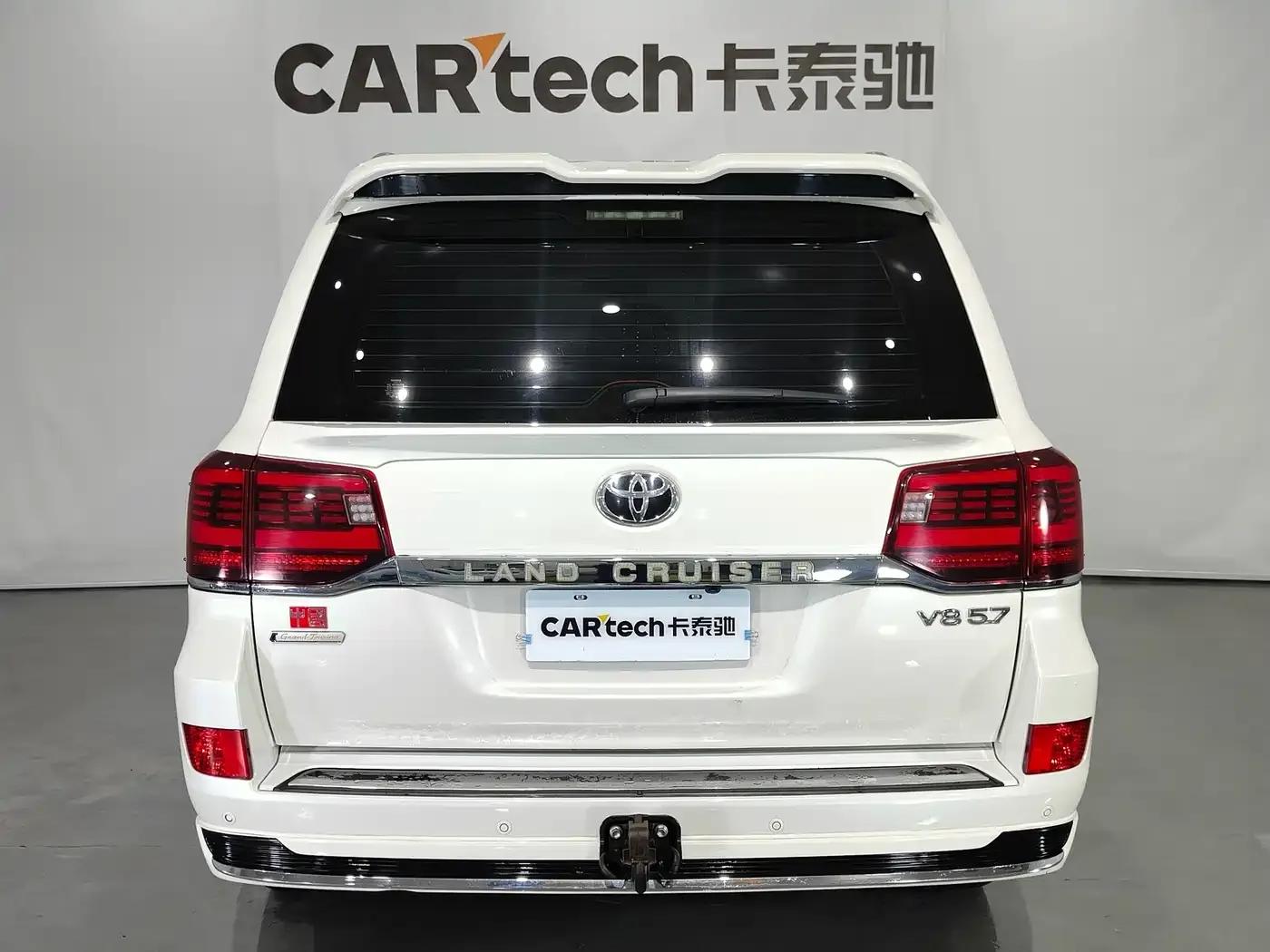 2019 Land Cruiser (Imported) 5.7L Automatic — миниатюра 17