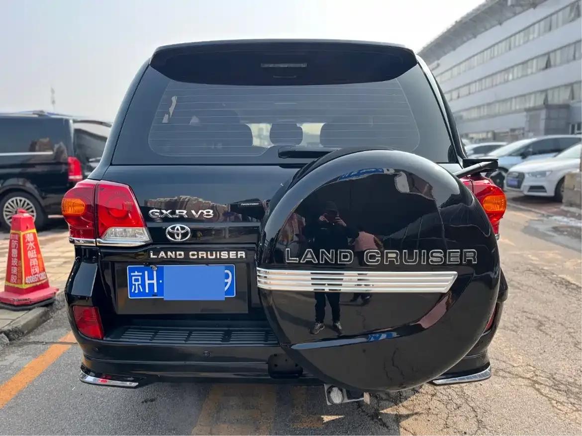 2015 Land Cruiser Imported Model 4.0L V6 Middle East Limited Edition — миниатюра 5